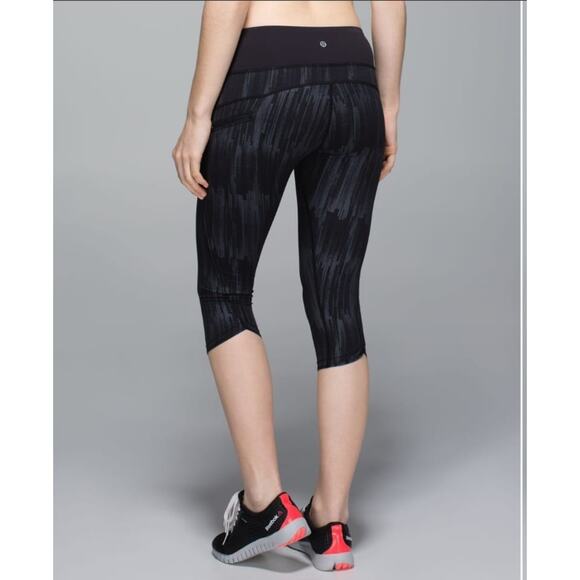 Lululemon womens Run: Top Speed Crop black leggings size 4 - Picture 5 of 13